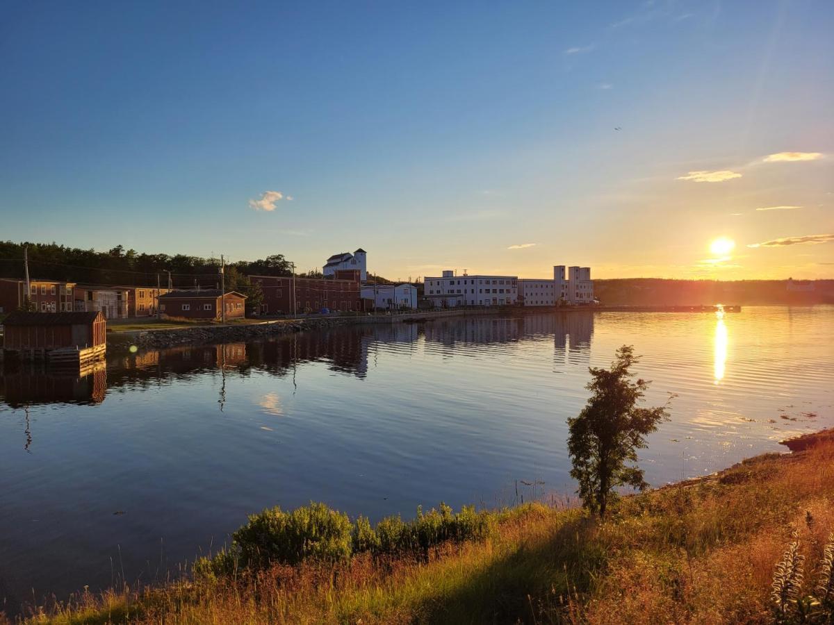 The Harbourside Inn Port Union Exterior photo